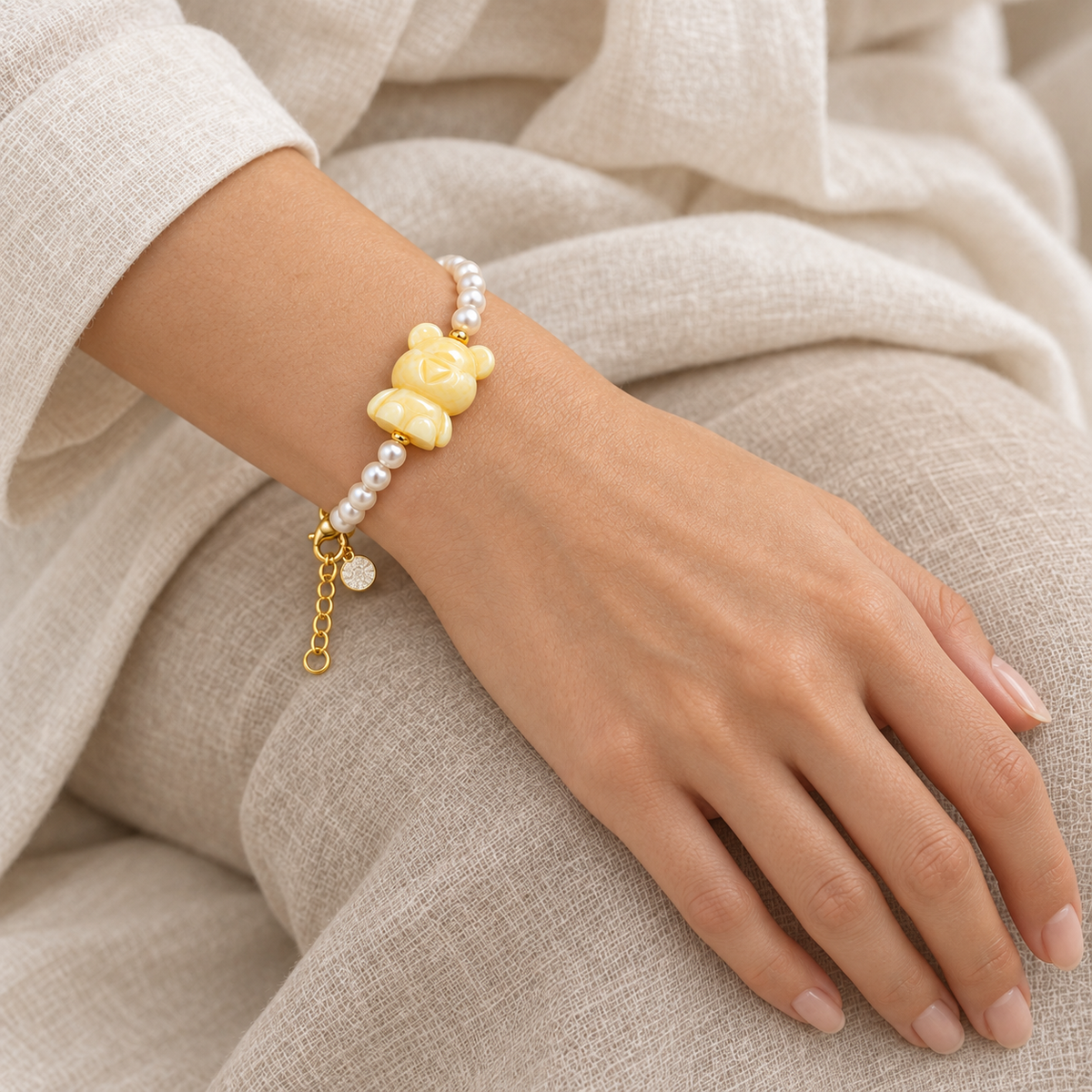 Baltic Amber Teddy Bear Pearl Bracelet – Creamy White